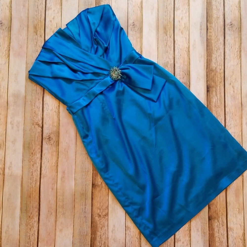 Sea Blue Strapless Dress